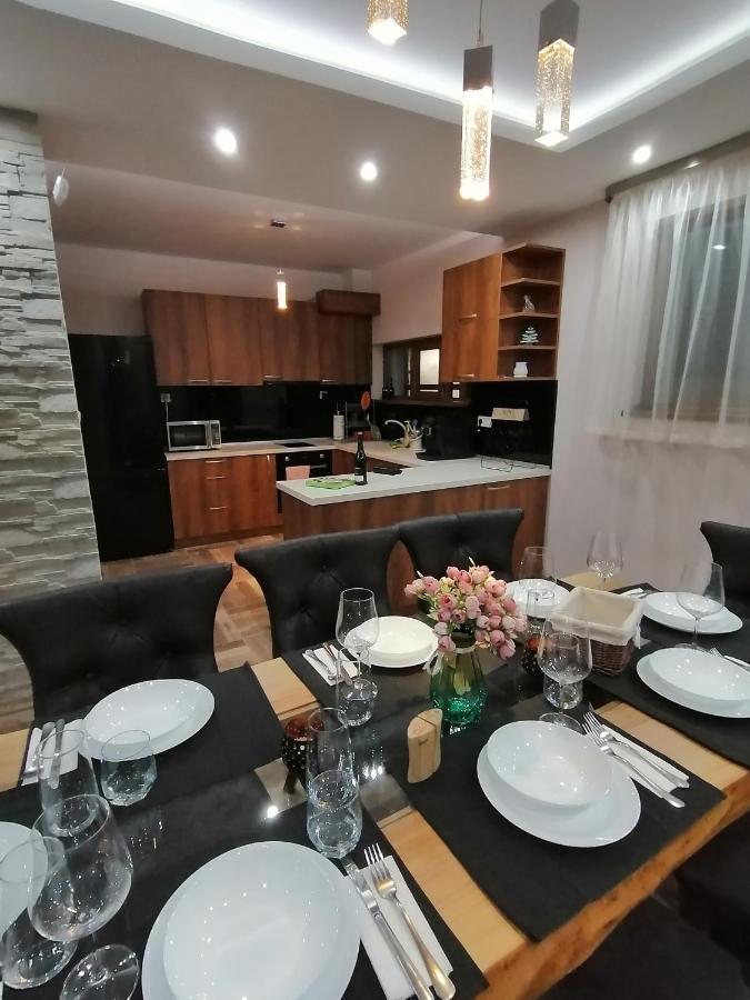 Къща За Гости Радост Guest House Radost Razlog Exteriér fotografie
